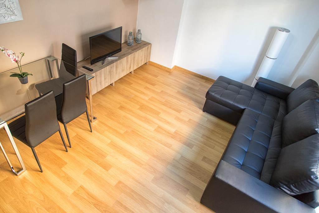 Apartamento Eursu Centro Con Piscina مالقة المظهر الخارجي الصورة